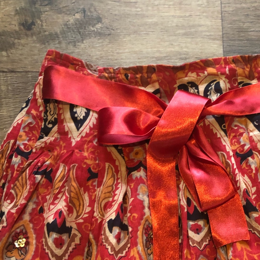 Pleated skirt